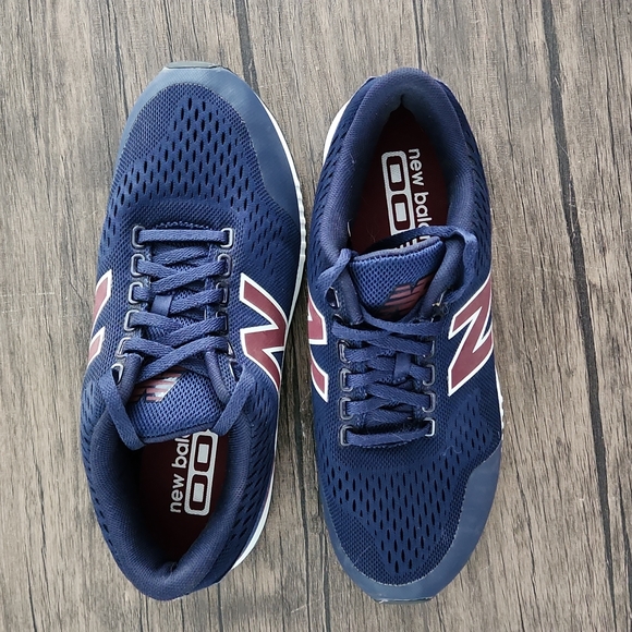 New Balance 005 - Picture 2 of 3